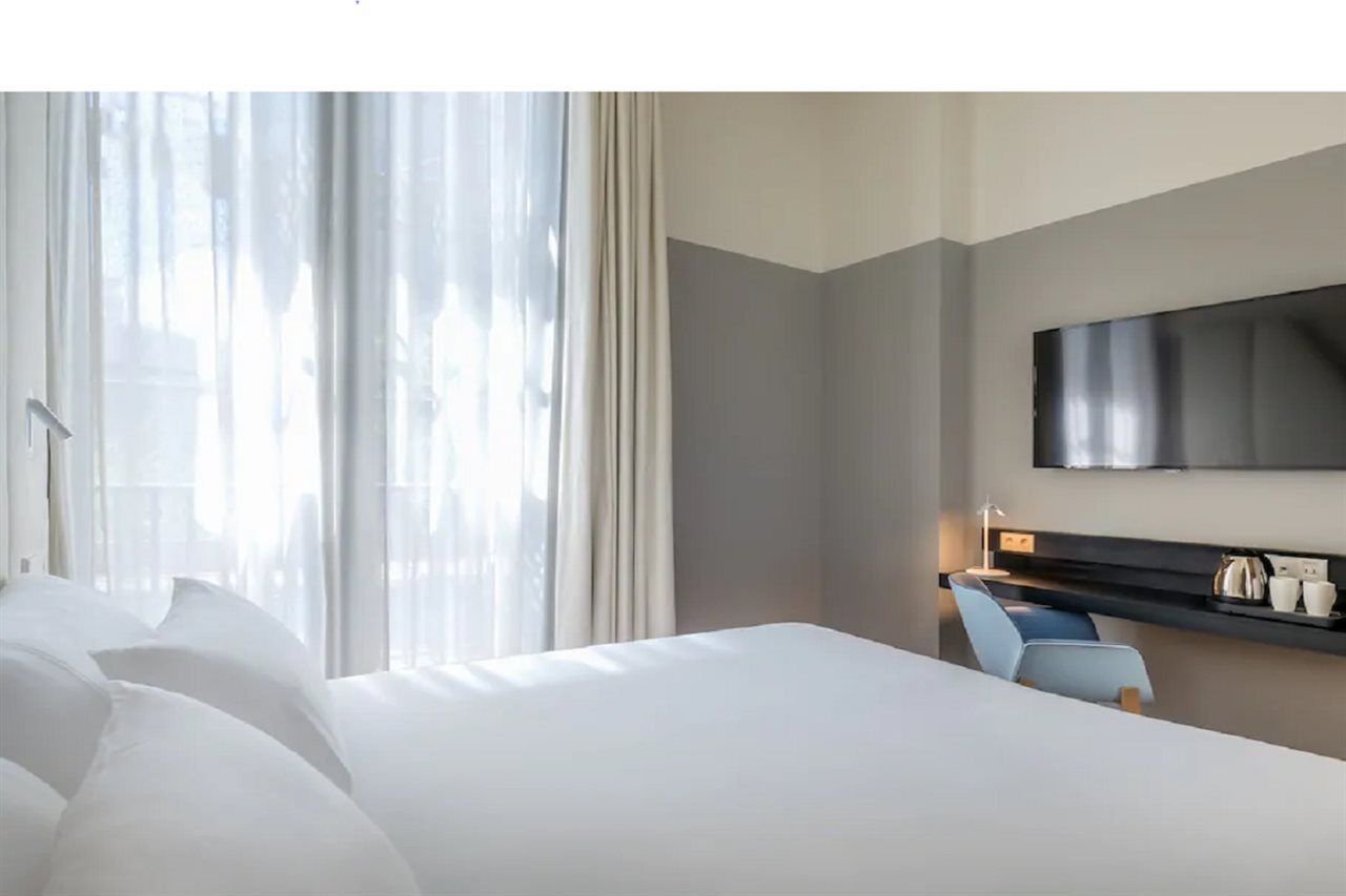 Occidental Diagonal 414 Hotel Barcelona Bagian luar foto